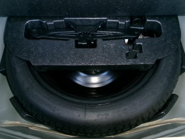 プリウスアルファ Ｓ　純正ＳＤナビ・地デジ・バックカメラ・Ｂｌｕｅｔｏｏｔｈ・ビルドインＥＴＣ・純正アルミホイール・フォグランプ・プッシュスタート・スマートキー（36枚目）