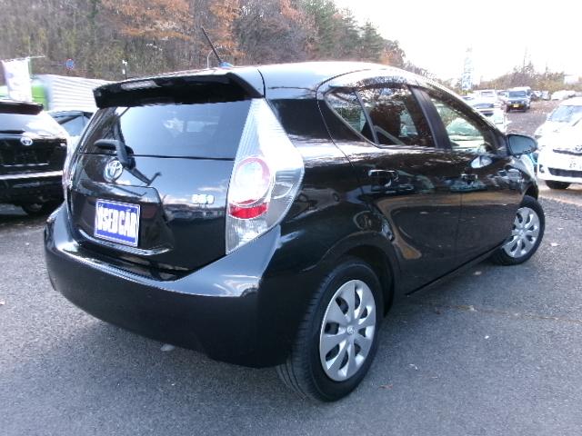 アクア S 純正SDナビ・地デジ・バックカメラ・Bluetooth・ETC・プッシュスタート・スマートキー(8枚目)