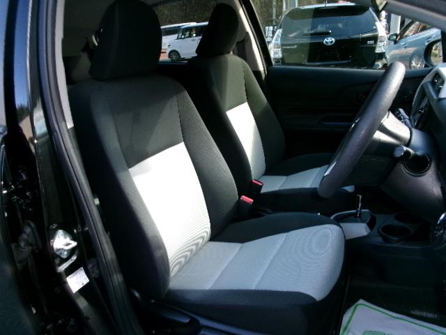 アクア S 純正SDナビ・地デジ・バックカメラ・Bluetooth・ETC・プッシュスタート・スマートキー(14枚目)