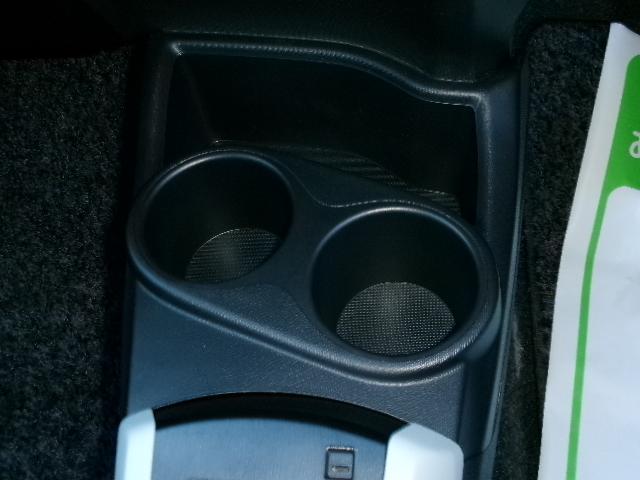 アクア S 純正SDナビ・地デジ・バックカメラ・Bluetooth・ETC・プッシュスタート・スマートキー(29枚目)