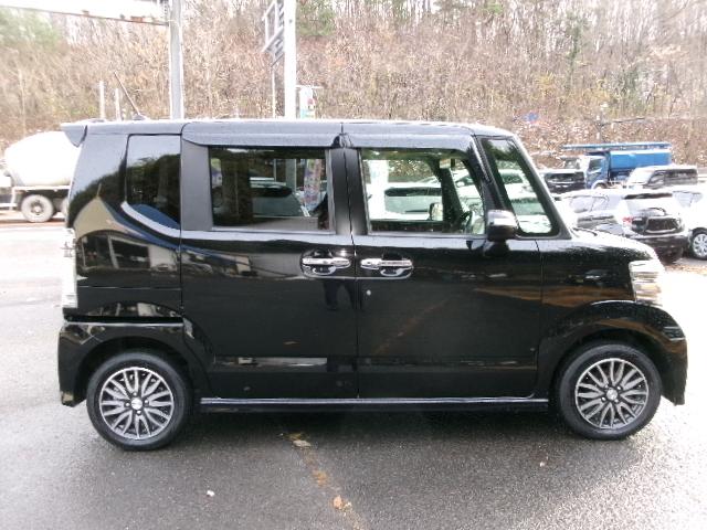 N-BOXカスタム G・Aパッケージ 4WD・シティブレーキアクティブシステム・メモリーナビ・地デジ・バックカメラ・Bluetooth・パワースライドドア・モデューロ14インチアルミホイール・HIDヘッドライト・フォグランプ・スマートキー(11枚目)