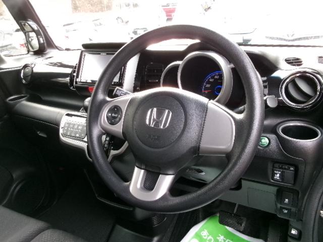 N-BOXカスタム G・Aパッケージ 4WD・シティブレーキアクティブシステム・メモリーナビ・地デジ・バックカメラ・Bluetooth・パワースライドドア・モデューロ14インチアルミホイール・HIDヘッドライト・フォグランプ・スマートキー(13枚目)