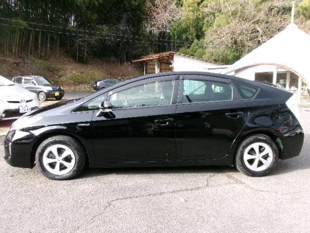 プリウス Ｓ　後期型・純正ＳＤナビ・地デジ・バックカメラ・Ｂｌｕｅｔｏｏｔｈ・ビルドインＥＴＣ・ＨＩＤヘッドライト・コーナーセンサー・プッシュスタート・スマートキー（12枚目）