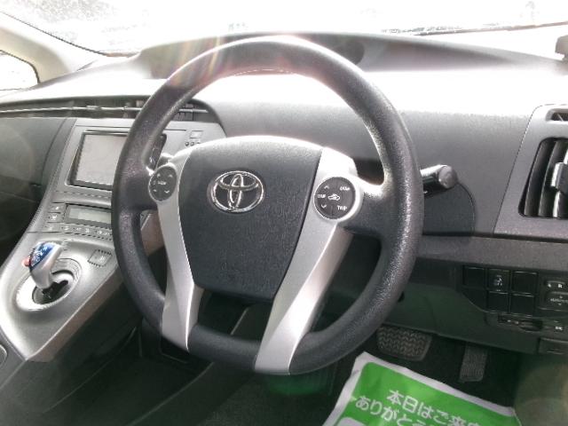 プリウス Ｓ　後期型・純正ＳＤナビ・地デジ・バックカメラ・Ｂｌｕｅｔｏｏｔｈ・ビルドインＥＴＣ・ＨＩＤヘッドライト・コーナーセンサー・プッシュスタート・スマートキー（13枚目）