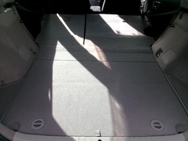 プリウス Ｓ　後期型・純正ＳＤナビ・地デジ・バックカメラ・Ｂｌｕｅｔｏｏｔｈ・ビルドインＥＴＣ・ＨＩＤヘッドライト・コーナーセンサー・プッシュスタート・スマートキー（18枚目）