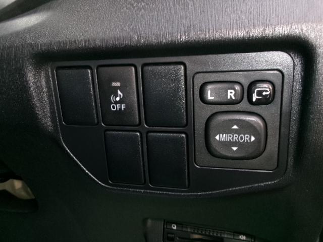 プリウス Ｓ　後期型・純正ＳＤナビ・地デジ・バックカメラ・Ｂｌｕｅｔｏｏｔｈ・ビルドインＥＴＣ・ＨＩＤヘッドライト・コーナーセンサー・プッシュスタート・スマートキー（25枚目）