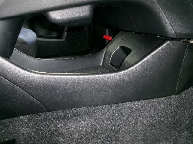 プリウス Ｓ　後期型・純正ＳＤナビ・地デジ・バックカメラ・Ｂｌｕｅｔｏｏｔｈ・ビルドインＥＴＣ・ＨＩＤヘッドライト・コーナーセンサー・プッシュスタート・スマートキー（32枚目）