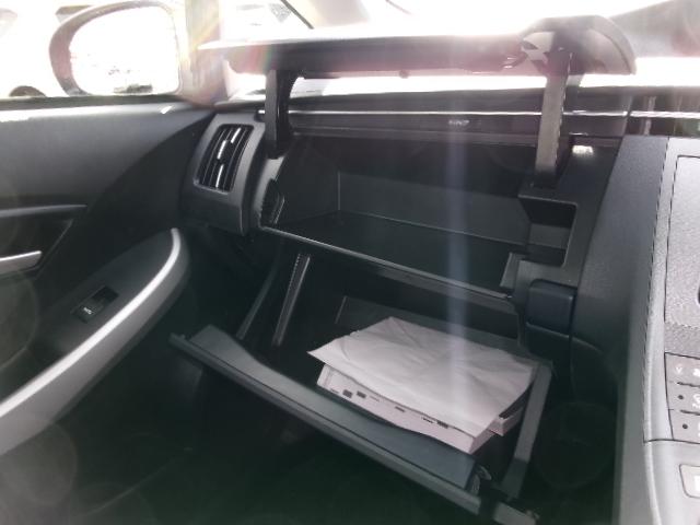 プリウス Ｓ　後期型・純正ＳＤナビ・地デジ・バックカメラ・Ｂｌｕｅｔｏｏｔｈ・ビルドインＥＴＣ・ＨＩＤヘッドライト・コーナーセンサー・プッシュスタート・スマートキー（33枚目）