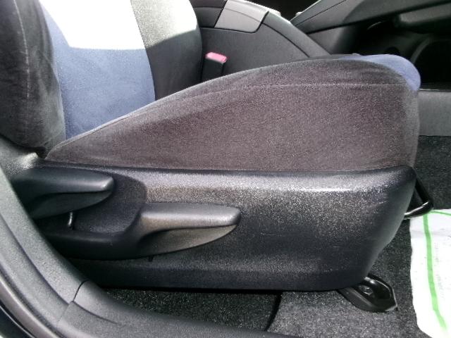 プリウス Ｓ　後期型・純正ＳＤナビ・地デジ・バックカメラ・Ｂｌｕｅｔｏｏｔｈ・ビルドインＥＴＣ・ＨＩＤヘッドライト・コーナーセンサー・プッシュスタート・スマートキー（34枚目）