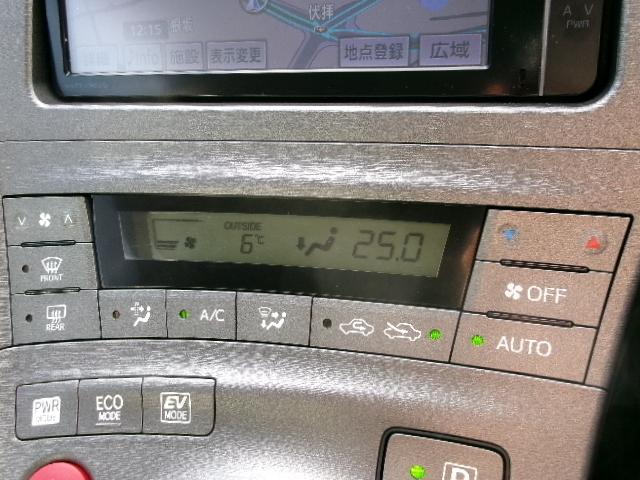 プリウス S 後期型・純正SDナビ・地デジ・バックカメラ・Bluetooth・ETC・HIDヘッドライト・プッシュスタート・スマートキー(16枚目)