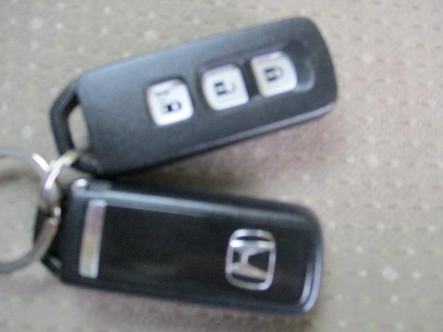 N-BOX G・Lパッケージ 左電動スライドドア ナビ フルセグテレビ Bluetoothオーディオ バックモニター ETC スマートキー スペアキー有り、車検令和9年2月 新品オイル バッテリー交換済み(14枚目)