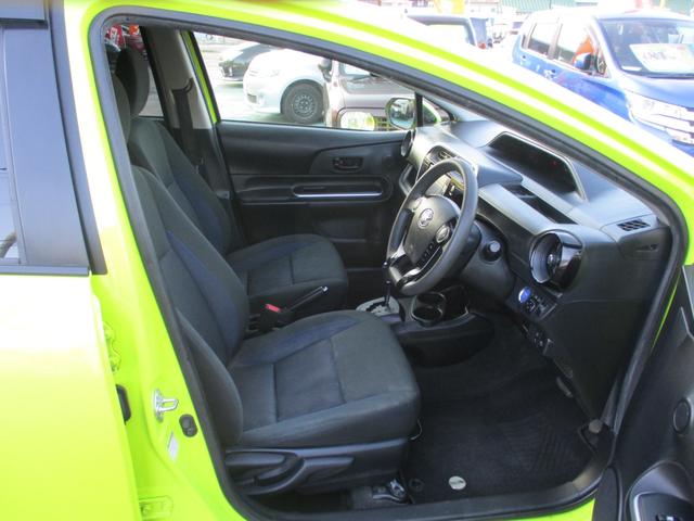 アクア S トヨタセーフティーセンス スマートキー&プッシュスタート 社外ナビ フルセグTV バックモニター DVDビデオ再生&Bluetoothオーディオ 純正ドライブレコーダー ETC(5枚目)