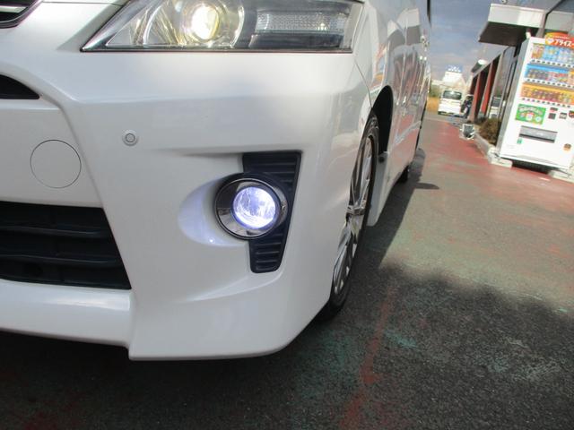 ヴェルファイア 2.4Z ゴールデンアイズ 社外ナビ フルセグTV バックカメラ 両側パワースライドドア パワーリアゲート スマートキー&プッシュスタート サンルーフ Bluetoothオーディオ ハーフレザーシート オートエアコン ETC(30枚目)