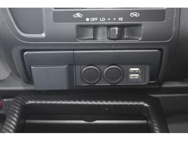 ハイエースワゴン ＤＸ　４ＷＤ／オグショートランポ仕様／パワスラ／キーレス／エンスタ／社外ナビ／フリップダウンモニター／Ｂｌｕｅｔｏｏｔｈ／フルセグ／バックカメラ／リアヒーター／リアクーラー／修復歴無し／保証付き（17枚目）