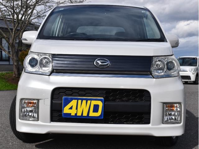 ムーヴ カスタム　Ｘリミテッド４ＷＤ　オートエアコン／パワステ／ＨＩＤライト／ベンチシート／フルフラット／パワーウィンドウ／運転席エア／助手席エアバッグ／サイドエアバッグ／ＡＢＳ／スマートキー／盗難防止システム／保証付き（2枚目）