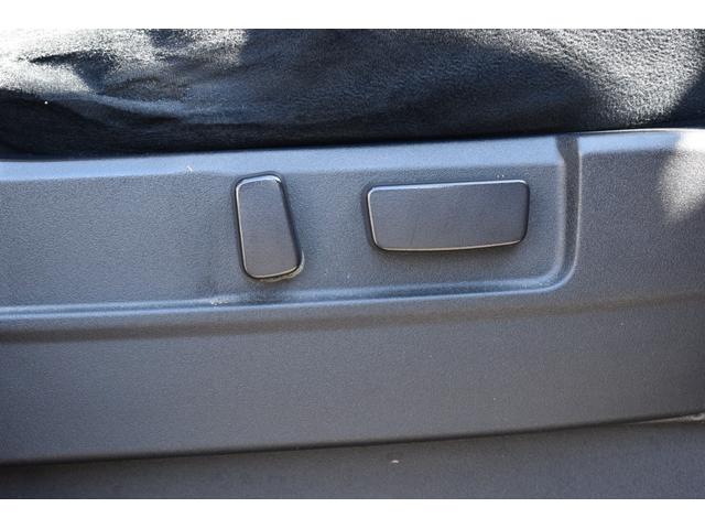 デリカD:5 シャモニー /7人乗り/4WD /純正HDDナビ/キャプテンシート/フロントカメラ/バックカメラ/サイドカメラ/クルーズコントロール/HIDヘッドライト/フルセグTV/ETC/盗難防止装置/中古スタッドレスタイヤセット/保証付き(32枚目)