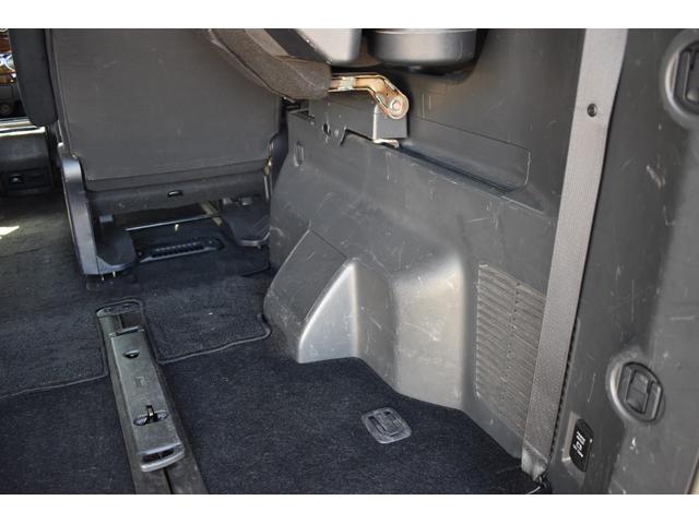 デリカD:5 シャモニー /7人乗り/4WD /純正HDDナビ/キャプテンシート/フロントカメラ/バックカメラ/サイドカメラ/クルーズコントロール/HIDヘッドライト/フルセグTV/ETC/盗難防止装置/中古スタッドレスタイヤセット/保証付き(49枚目)