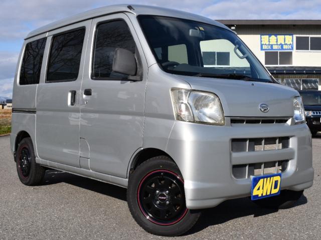ハイゼットカーゴ ＤＸ　パートタイム４ＷＤ／エアバック／プライバシーガラス／両側スライドドア／オートマ車／同色オールペイント／保証付き（3枚目）