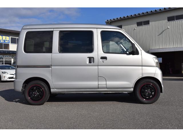 ハイゼットカーゴ ＤＸ　パートタイム４ＷＤ／エアバック／プライバシーガラス／両側スライドドア／オートマ車／同色オールペイント／保証付き（4枚目）