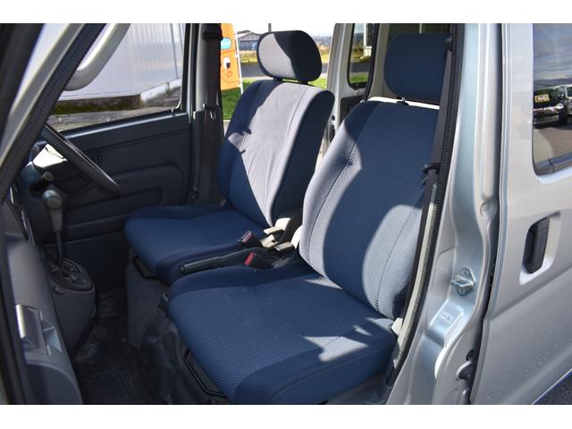 ハイゼットカーゴ ＤＸ　パートタイム４ＷＤ／エアバック／プライバシーガラス／両側スライドドア／オートマ車／同色オールペイント／保証付き（24枚目）