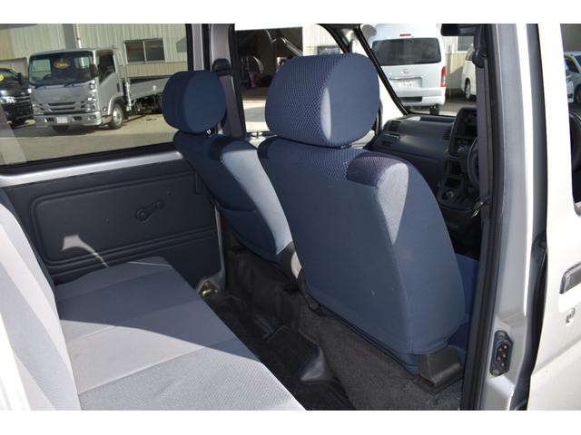 ハイゼットカーゴ ＤＸ　パートタイム４ＷＤ／エアバック／プライバシーガラス／両側スライドドア／オートマ車／同色オールペイント／保証付き（25枚目）