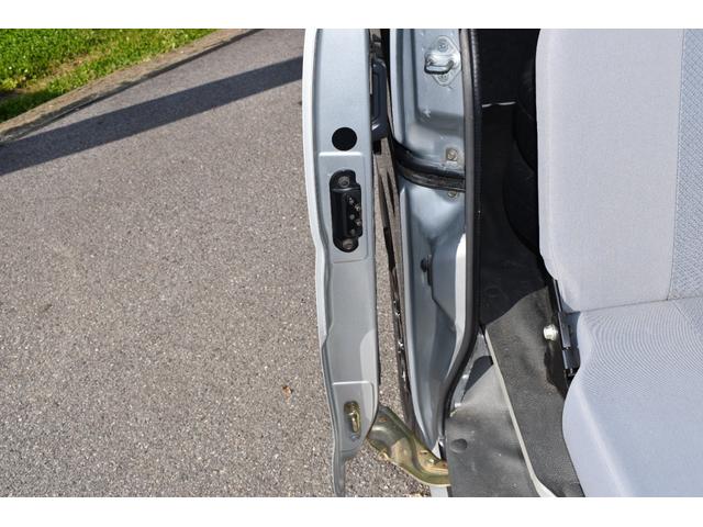 ハイゼットカーゴ ＤＸ　パートタイム４ＷＤ／エアバック／プライバシーガラス／両側スライドドア／オートマ車／同色オールペイント／保証付き（26枚目）