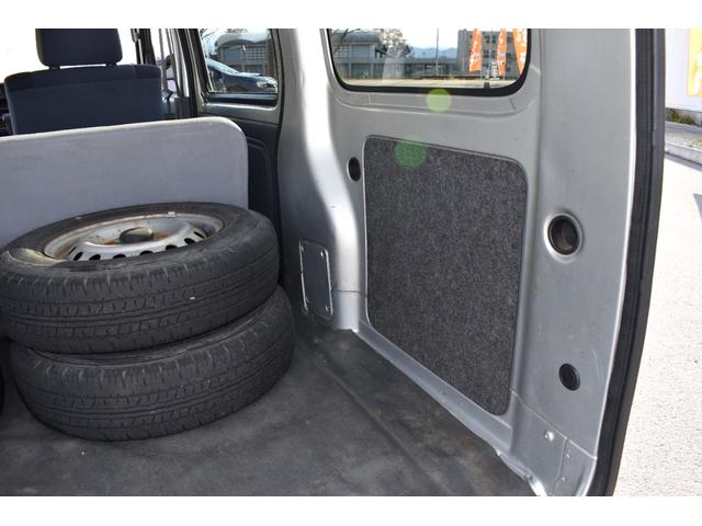 ハイゼットカーゴ ＤＸ　パートタイム４ＷＤ／エアバック／プライバシーガラス／両側スライドドア／オートマ車／同色オールペイント／保証付き（31枚目）