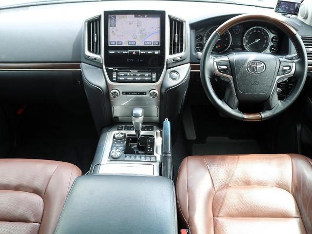 TOYOTA LAND CRUISER ZX | 2015 | PEARL | 73000 km | details TOYOTA LAND CRUISER ZX | 2015 | PEARL | 73000 km | details