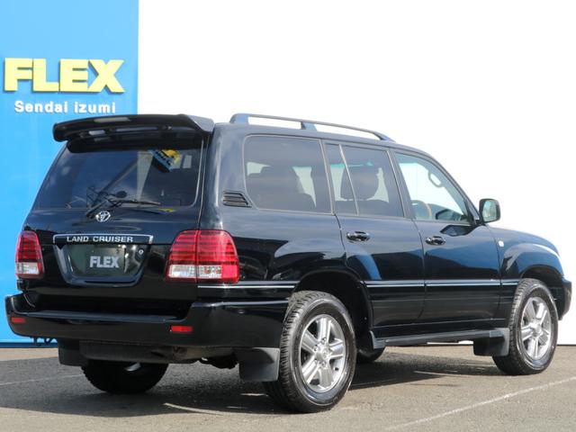 ランドクルーザー１００ ＶＸリミテッド　ブラックカラー全塗装済み　マルチレスナビ　社外ウッドステアリング　シグナス純正１８インチＡＷ　グッドイヤー２７５タイヤ　社外ヘッドライト　社外フォグランプ　社外メッキグリル　社外テールランプ（33枚目）