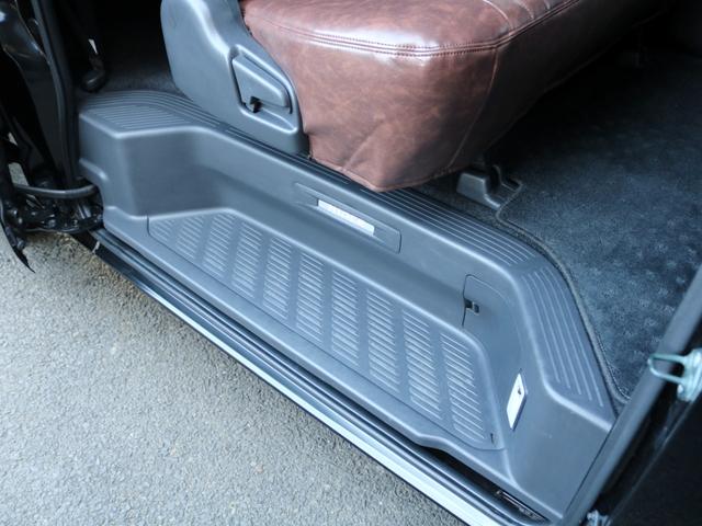 ハイエースバン スーパーＧＬ　ダークプライムＩＩ　Ｒｅｎｏｃａ　ＣｏａｓｔＬｉｎｅｓ　角目４灯　フロントバンパーメッキラッピング　マットブラック塗装　アルパインＢＩＧ－Ｘ　パノラミックビューモニター　ＨＤＭＩポート　ベットキット　シートカバー（67枚目）