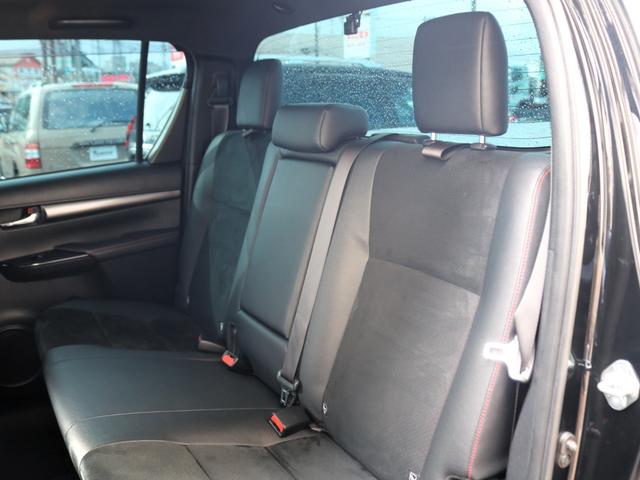 ハイラックス Ｚ　ＧＲスポーツ　フロント２インチリフトアップ　ソフトトノカバー　ベッドライナー　ＧＲマッドフラップ　ＧＲフロアマット　ＴＯＹＯＴＡデカール　サイドバイザー　ＲＡＹＳ１７ＡＷ　ＹＯＫＯＨＡＭＡジオランダー２７５ＭＴ（41枚目）