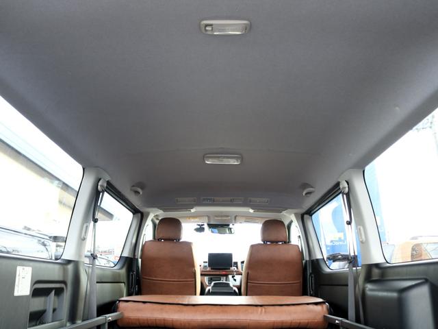 ハイエースバン スーパーＧＬ　ダークプライムＩＩ　Ｒｅｎｏｃａ　ＣｏａｓｔＬｉｎｅｓ　角目フェイスチェンジ　ＫＯＩＴＯヘッドライト　ホットチョコレートカラー　各メッキ部グロスブラック塗装　クラシックＬＥＤテールランプ　茶木目インテリアセット（67枚目）