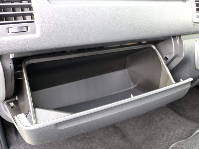 ハイエースバン ロングスーパーGL アースカラーパッケージ メッキパーツマットブラック塗装 ヘッドライトインナーブラック オーバーフェンダー Paw16AW ベッドキット シートカバー アルパインBIG-Xナビ ドラレコ HDMIポート(73枚目)