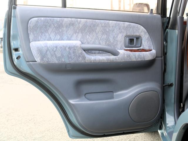 ランドクルーザープラド ＴＸリミテッド　アンヴィルカラー　丸目フェイス換装　オレンジサイドマーカー　コーナーレンズ　スモークテールランプ　マットブラック塗装　ＤＥＡＮカリフォルニア１６インチＡＷ　ＢＦグッドリッチ２３５ＡＴタイヤ（35枚目）