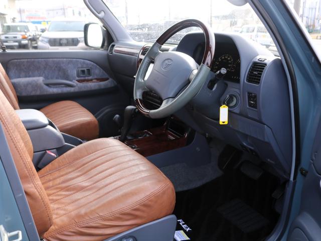 ランドクルーザープラド ＴＸリミテッド　アンヴィルカラー　丸目フェイス換装　オレンジサイドマーカー　コーナーレンズ　スモークテールランプ　マットブラック塗装　ＤＥＡＮカリフォルニア１６インチＡＷ　ＢＦグッドリッチ２３５ＡＴタイヤ（51枚目）