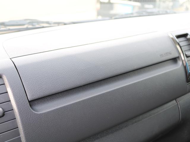 ハイエースバン ロングスーパーＧＬ　ダークプライムＳ　Ｔ－Ｆｏｒｃｅフロントスポイラー　ＧＲマッドフラップ　ＮＥＯＴＲＡＣＥ　ＬＥＤテール　ＮＴ１　１６ＡＷ　ＴＯＹＯオープンカントリー　ベッドキット　サイドバー　カロッツェリア７インチナビ　ＨＤＭＩポート（49枚目）