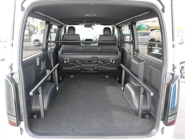 ハイエースバン ロングスーパーＧＬ　ダークプライムＳ　Ｔ－Ｆｏｒｃｅフロントスポイラー　ＧＲマッドフラップ　ＮＥＯＴＲＡＣＥ　ＬＥＤテール　ＮＴ１　１６ＡＷ　ＴＯＹＯオープンカントリー　ベッドキット　サイドバー　カロッツェリア７インチナビ　ＨＤＭＩポート（68枚目）