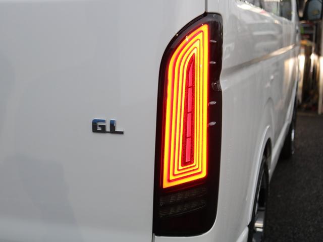 ハイエースワゴン ＧＬ　スマートベッド　デルフィーノラインフロントスポイラー　オーバーフェンダー　１インチローダウン　ヘッドライトインナーブラック塗装　ＮＥＯＴＲＡＣＥ　ＬＥＤテールランプ　ＢＩＧ－Ｘ　フリップダウンモニター（75枚目）