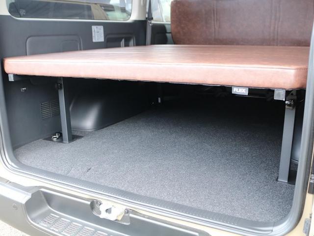 ハイエースバン ロングスーパーＧＬ　ベッドキット　クラシックＬＥＤテール　オーバーフェンダー　Ｔ－Ｆｏｒｃｅフロントスポイラー　シートカバー　Ｐａｗ１６ＡＷ　オープンカントリー　アルパインＢＩＧ－Ｘナビ　前後ドラレコ　ＨＤＭＩポート（12枚目）