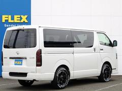 ランドクルーザーやハイエースなどを常時４０台以上展示！お客様のニーズにあった最適なお車をご提案させていただきます。ご来店の際はお気軽にお問合わせください！ 4