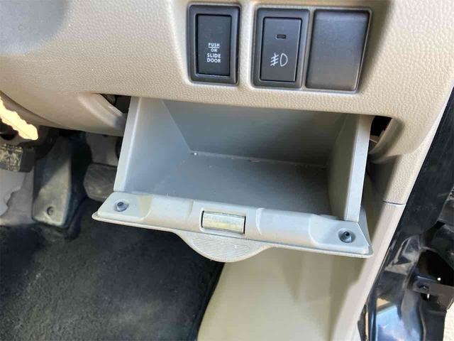 エブリイワゴン ＰＺターボスペシャル　４ＷＤ　ＥＴＣ　両側電動スライドドア　ＴＶ　キーレスエントリー　電動格納ミラー　シートヒーター　ターボ　ＡＴ　盗難防止システム　ＡＢＳ　アルミホイール　衝突安全ボディ　エアコン　パワーステアリング（8枚目）