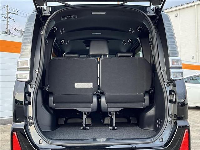 ヴォクシー ＺＳ　煌ＩＩＩ　４ＷＤ　フルセグ　メモリーナビ　ＤＶＤ再生　ミュージックプレイヤー接続可　後席モニター　バックカメラ　衝突被害軽減システム　ＥＴＣ　ドラレコ　両側電動スライド　ＬＥＤヘッドランプ　ウオークスルー（25枚目）