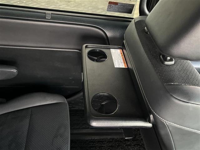 ヴォクシー ＺＳ　煌ＩＩＩ　４ＷＤ　フルセグ　メモリーナビ　ＤＶＤ再生　ミュージックプレイヤー接続可　後席モニター　バックカメラ　衝突被害軽減システム　ＥＴＣ　ドラレコ　両側電動スライド　ＬＥＤヘッドランプ　ウオークスルー（29枚目）