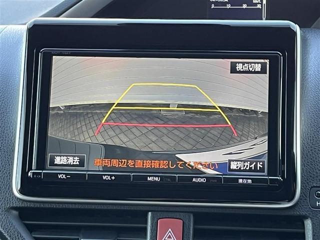 ヴォクシー ＺＳ　煌ＩＩ　フルセグ　メモリーナビ　ＤＶＤ再生　ミュージックプレイヤー接続可　バックカメラ　衝突被害軽減システム　ＥＴＣ　両側電動スライド　ＬＥＤヘッドランプ　ウオークスルー　乗車定員７人　３列シート　フルエアロ（9枚目）
