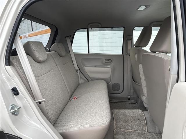 左右分割可倒式リヤシート