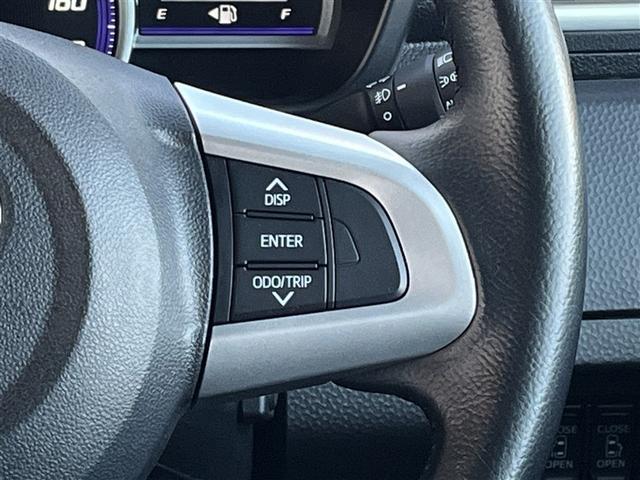 ステアリングスイッチ右側　メーター操作スイッチ。　ハンドルから手を離さなくても操作ができます！