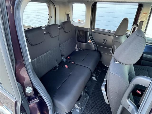 ６：４分割可倒式リヤシート