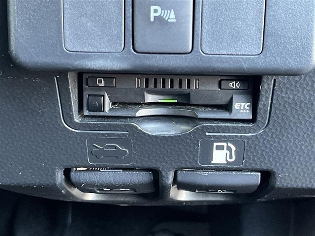 ルーミー Ｇ　メモリーナビ　ミュージックプレイヤー接続可　バックカメラ　衝突被害軽減システム　ＥＴＣ　両側電動スライド　ＬＥＤヘッドランプ　ウオークスルー　記録簿　アイドリングストップ（18枚目）