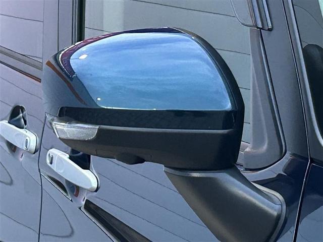 ルーミー カスタムＧ　ワンセグ　メモリーナビ　バックカメラ　衝突被害軽減システム　ＥＴＣ　両側電動スライド　ＬＥＤヘッドランプ　ウオークスルー　記録簿　アイドリングストップ（6枚目）