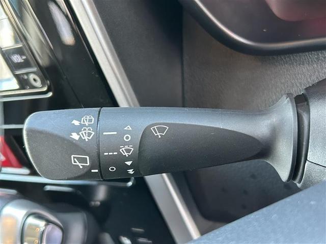 ルーミー カスタムＧ　ワンセグ　メモリーナビ　バックカメラ　衝突被害軽減システム　ＥＴＣ　両側電動スライド　ＬＥＤヘッドランプ　ウオークスルー　記録簿　アイドリングストップ（12枚目）